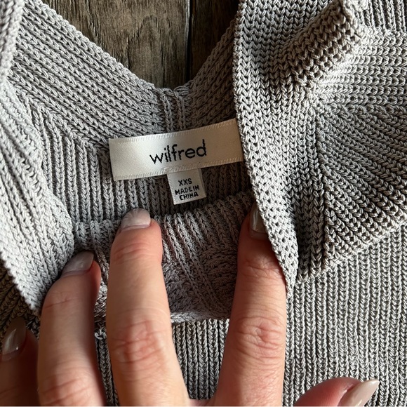 Grey Aritzia Crop Tank - Picture 2 of 4